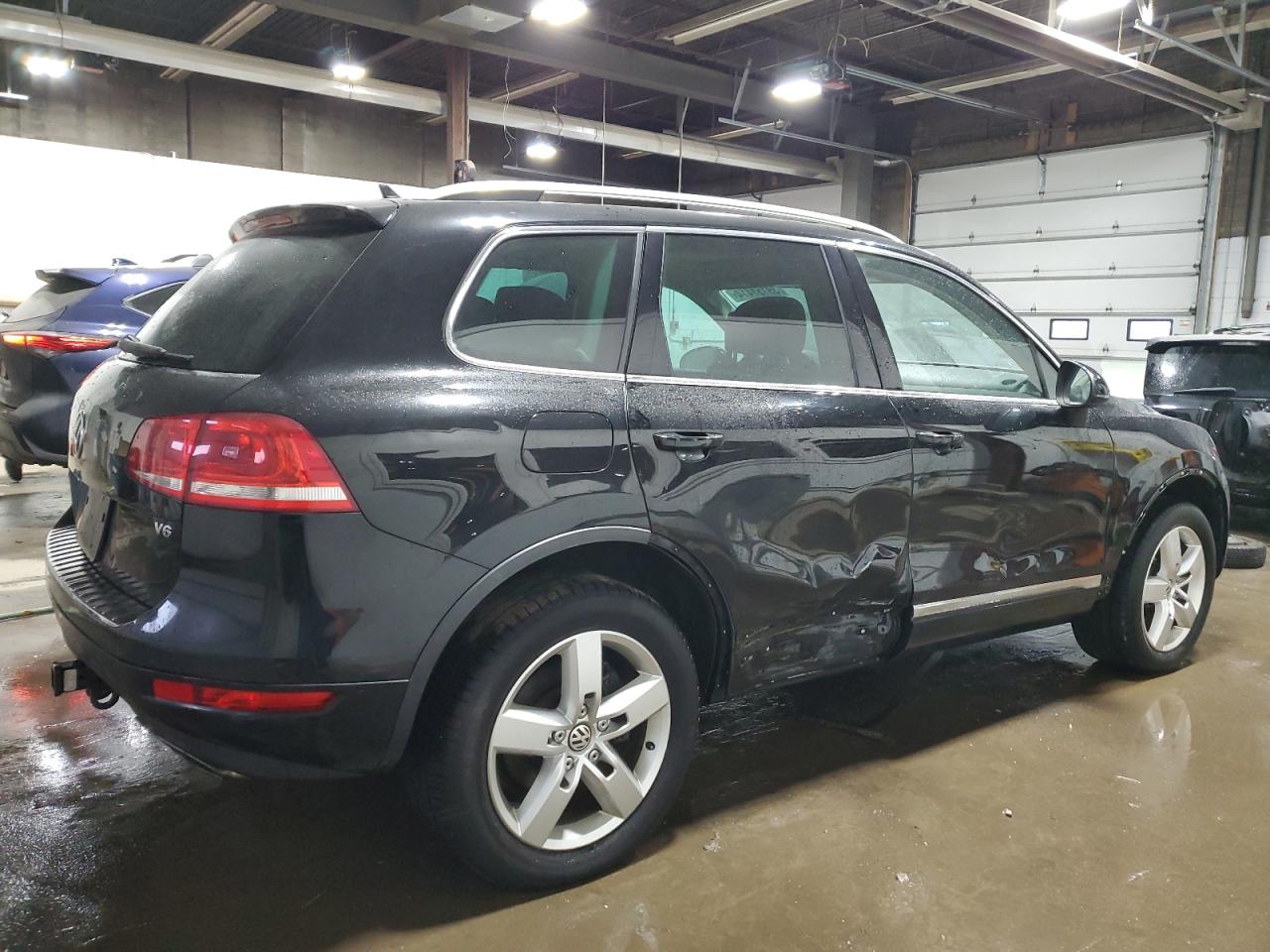 Photo 2 VIN: WVGEF9BP2DD005875 - VOLKSWAGEN TOUAREG 