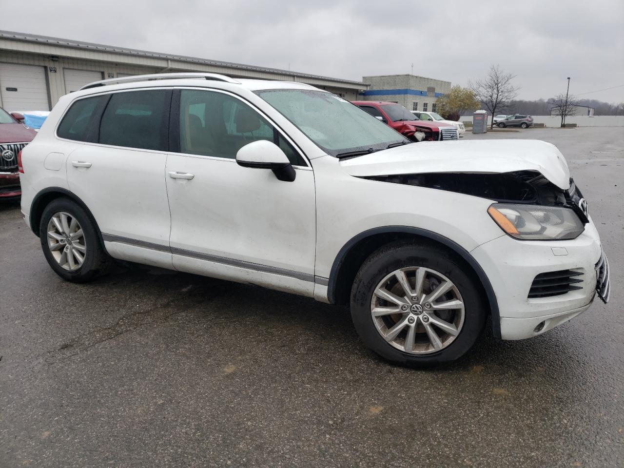 Photo 3 VIN: WVGEF9BP2DD013930 - VOLKSWAGEN TOUAREG 