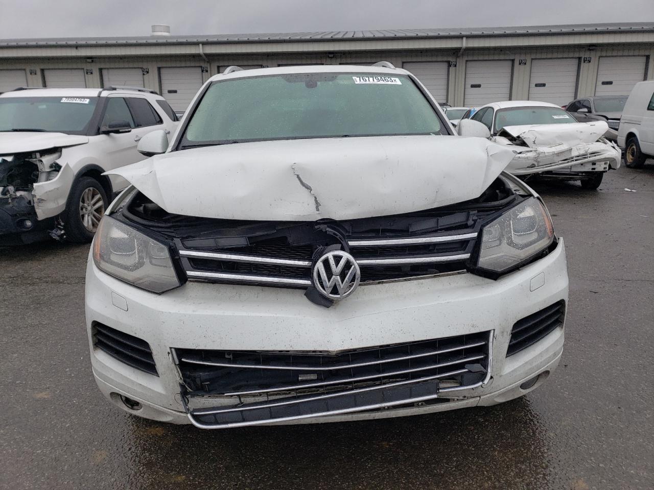 Photo 4 VIN: WVGEF9BP2DD013930 - VOLKSWAGEN TOUAREG 