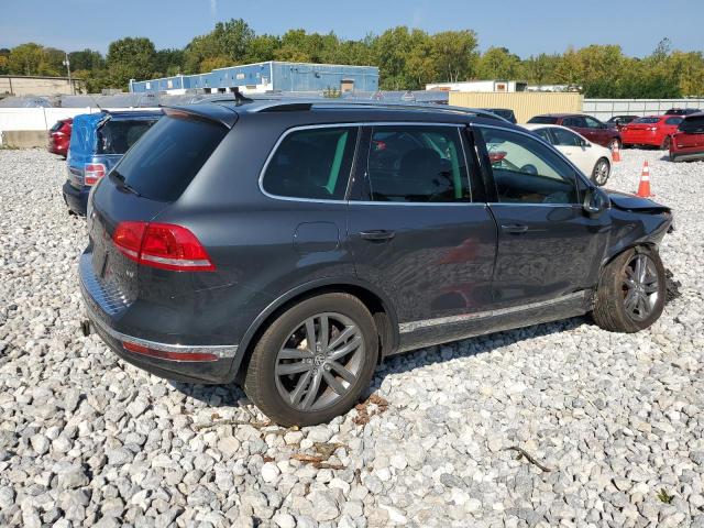 Photo 2 VIN: WVGEF9BP2FD001778 - VOLKSWAGEN TOUAREG V6 