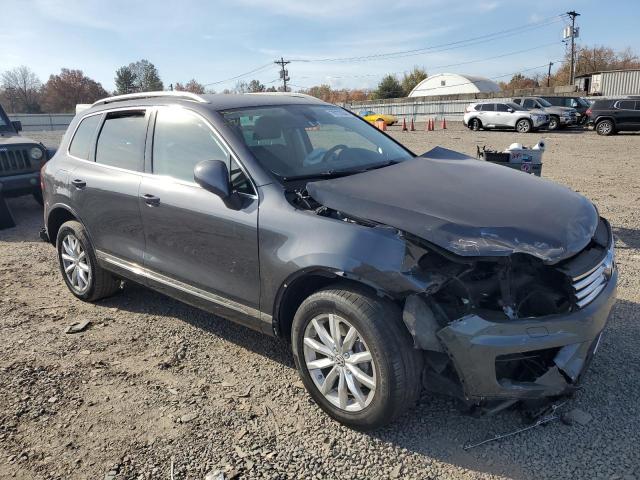 Photo 3 VIN: WVGEF9BP2FD002767 - VOLKSWAGEN TOUAREG V6 