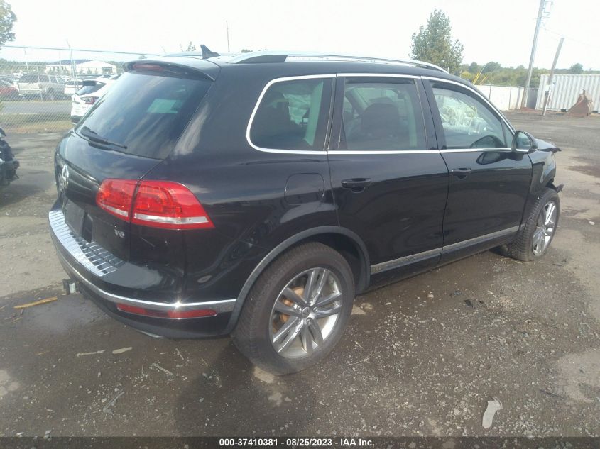 Photo 3 VIN: WVGEF9BP2FD005555 - VOLKSWAGEN TOUAREG 