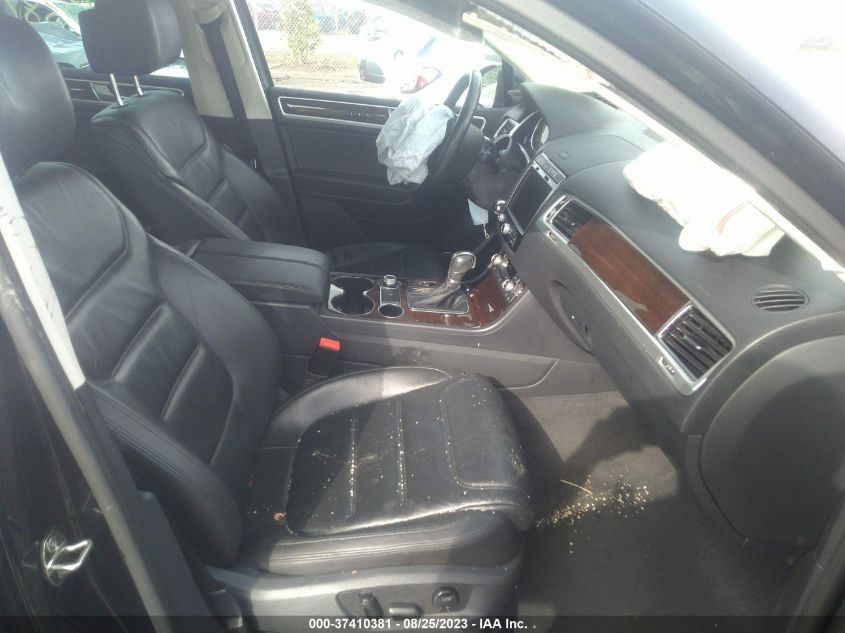 Photo 4 VIN: WVGEF9BP2FD005555 - VOLKSWAGEN TOUAREG 