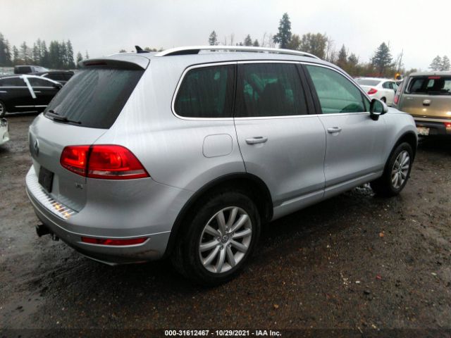 Photo 3 VIN: WVGEF9BP3CD005964 - VOLKSWAGEN TOUAREG 