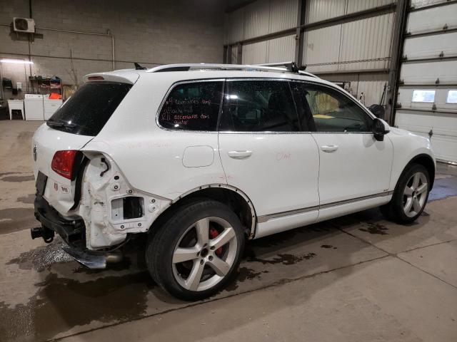 Photo 2 VIN: WVGEF9BP3DD012141 - VOLKSWAGEN TOUAREG 