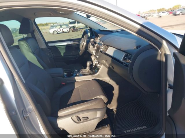 Photo 4 VIN: WVGEF9BP3FD006651 - VOLKSWAGEN TOUAREG 