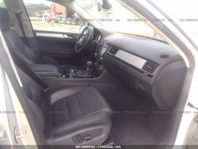 Photo 4 VIN: WVGEF9BP4DD006025 - VOLKSWAGEN TOUAREG 