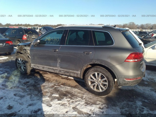 Photo 2 VIN: WVGEF9BP4ED006706 - VOLKSWAGEN TOUAREG 