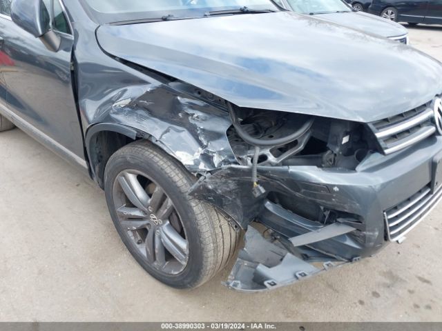 Photo 5 VIN: WVGEF9BP4ED006799 - VOLKSWAGEN TOUAREG 