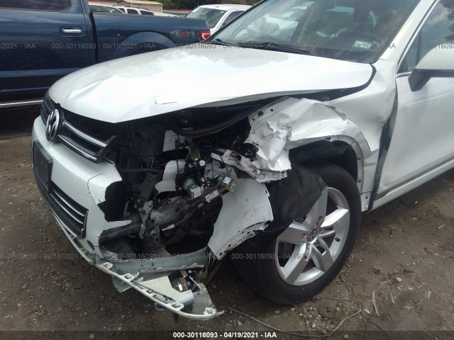 Photo 5 VIN: WVGEF9BP5ED012403 - VOLKSWAGEN TOUAREG 