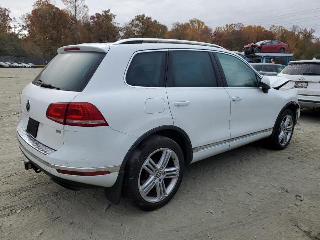 Photo 2 VIN: WVGEF9BP5FD002553 - VOLKSWAGEN TOUAREG V6 