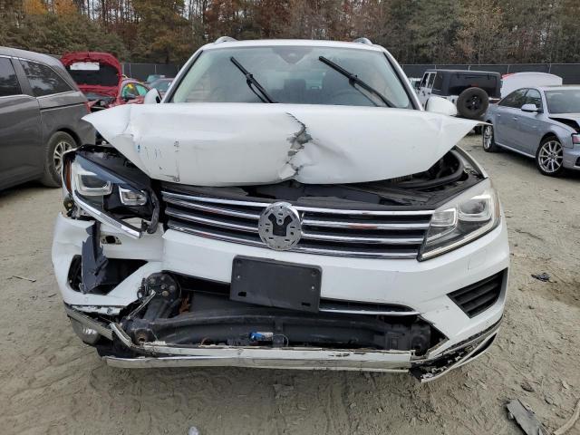 Photo 4 VIN: WVGEF9BP5FD002553 - VOLKSWAGEN TOUAREG V6 