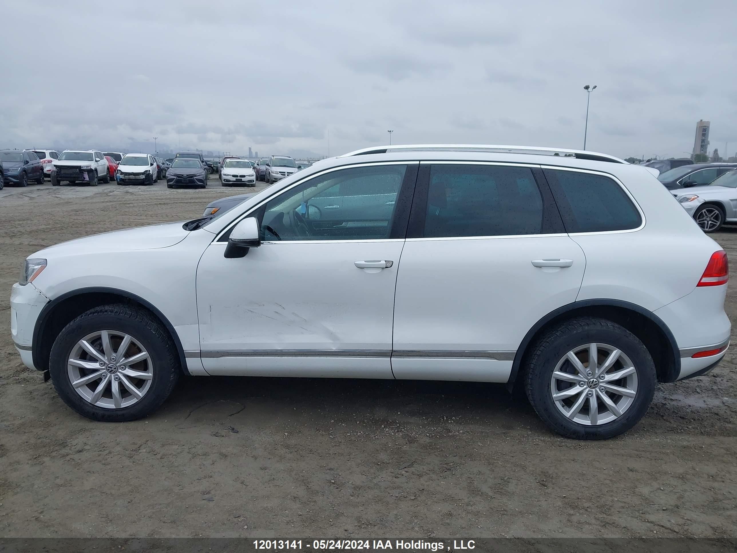 Photo 13 VIN: WVGEF9BP5FD003539 - VOLKSWAGEN TOUAREG 