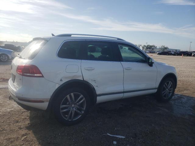 Photo 2 VIN: WVGEF9BP5FD005002 - VOLKSWAGEN TOUAREG V6 