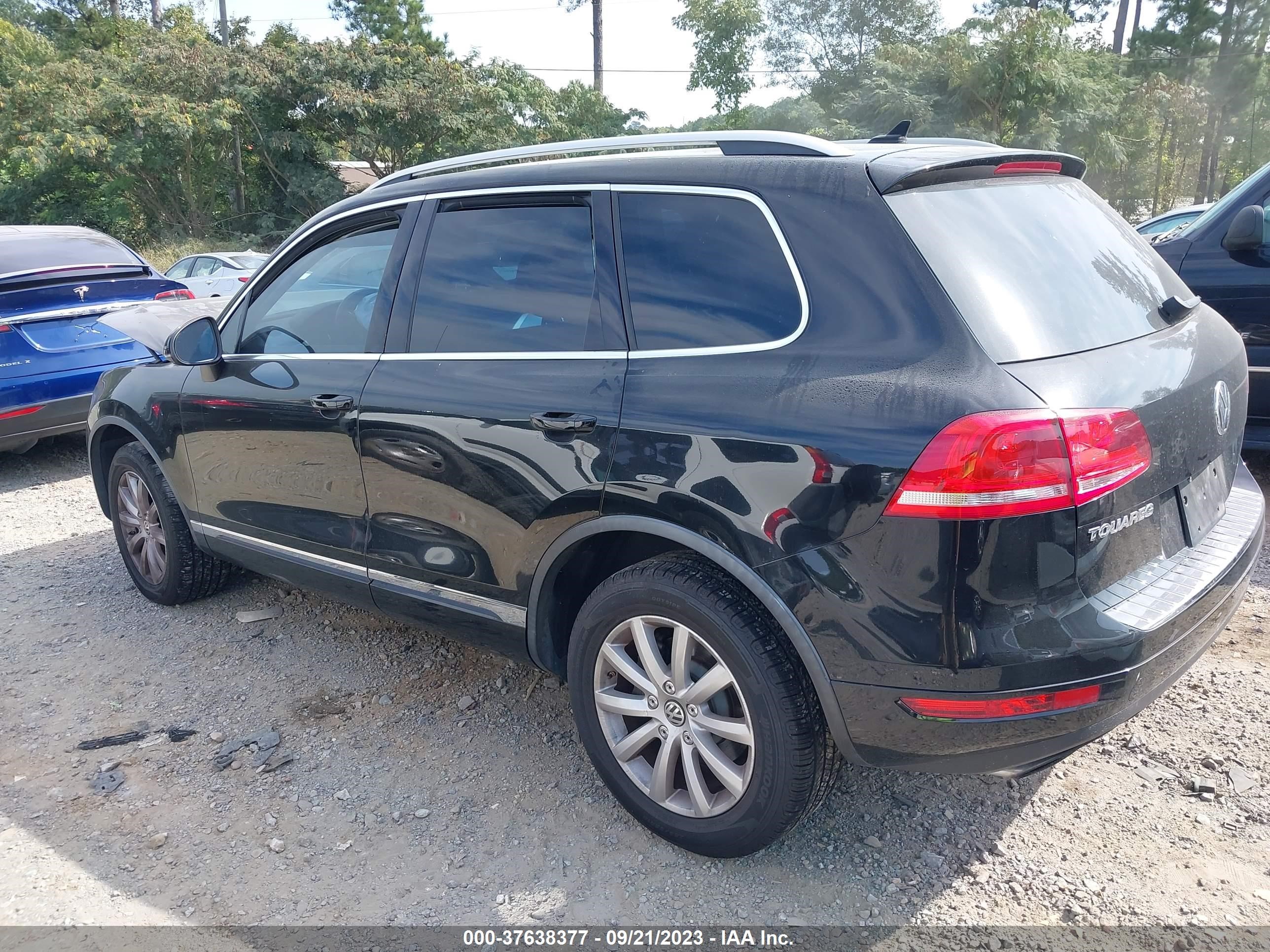 Photo 2 VIN: WVGEF9BP6CD006672 - VOLKSWAGEN TOUAREG 