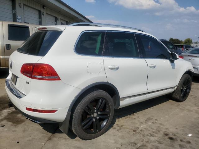 Photo 2 VIN: WVGEF9BP6CD007174 - VOLKSWAGEN TOUAREG V6 