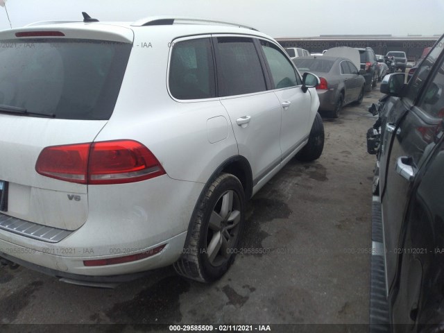 Photo 3 VIN: WVGEF9BP6CD007921 - VOLKSWAGEN TOUAREG 