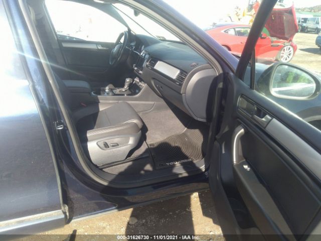 Photo 4 VIN: WVGEF9BP6CD009197 - VOLKSWAGEN TOUAREG 