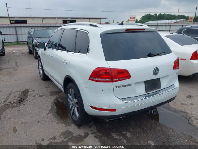 Photo 2 VIN: WVGEF9BP7ED014945 - VOLKSWAGEN TOUAREG 