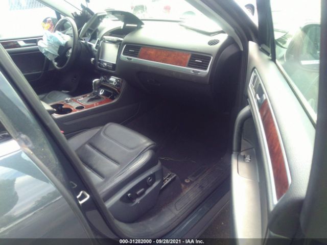 Photo 4 VIN: WVGEF9BP8CD010545 - VOLKSWAGEN TOUAREG 