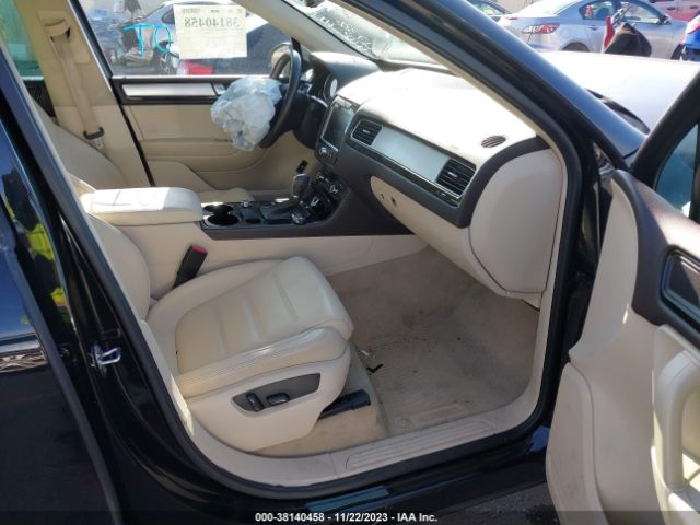 Photo 4 VIN: WVGEF9BP8CD011730 - VOLKSWAGEN TOUAREG 