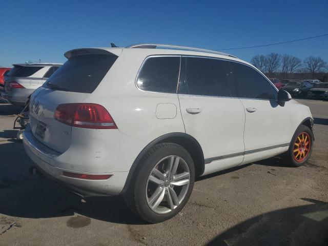 Photo 2 VIN: WVGEF9BP8ED001184 - VOLKSWAGEN TOUAREG V6 