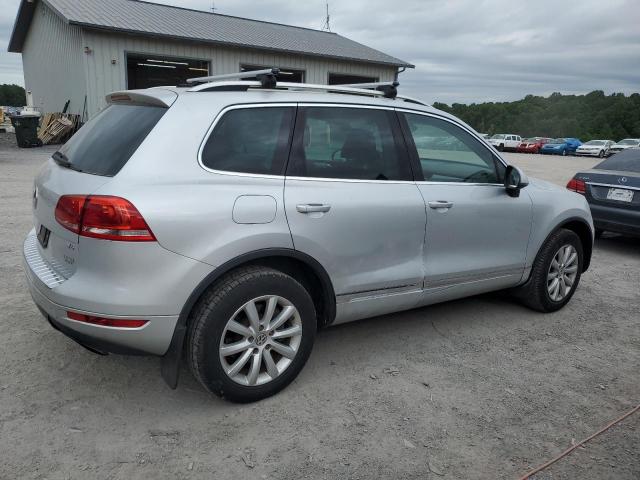 Photo 2 VIN: WVGEF9BPXCD011311 - VOLKSWAGEN TOUAREG V6 