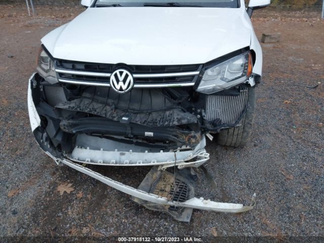 Photo 5 VIN: WVGEK9BP2CD007880 - VOLKSWAGEN TOUAREG 