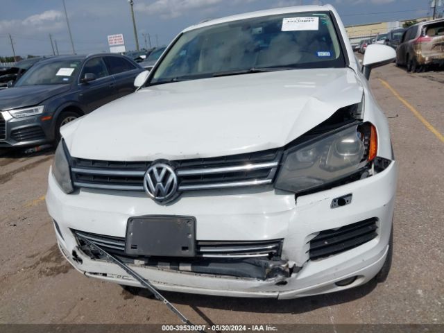 Photo 5 VIN: WVGEK9BP7CD010256 - VOLKSWAGEN TOUAREG 