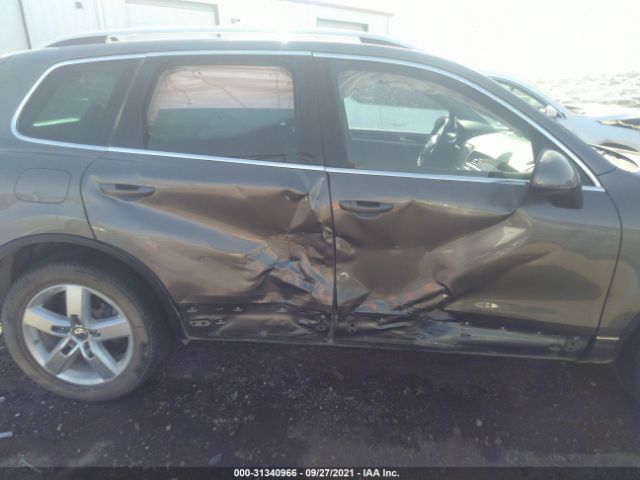 Photo 5 VIN: WVGEK9BPXCD008520 - VOLKSWAGEN TOUAREG 