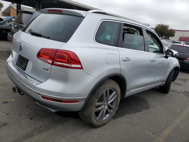 Photo 2 VIN: WVGEP9BP1FD006838 - VOLKSWAGEN TOUAREG V6 