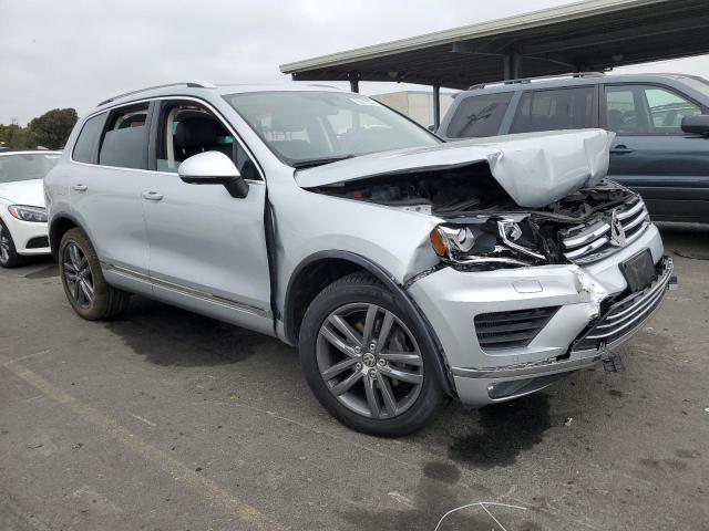 Photo 3 VIN: WVGEP9BP1FD006838 - VOLKSWAGEN TOUAREG V6 