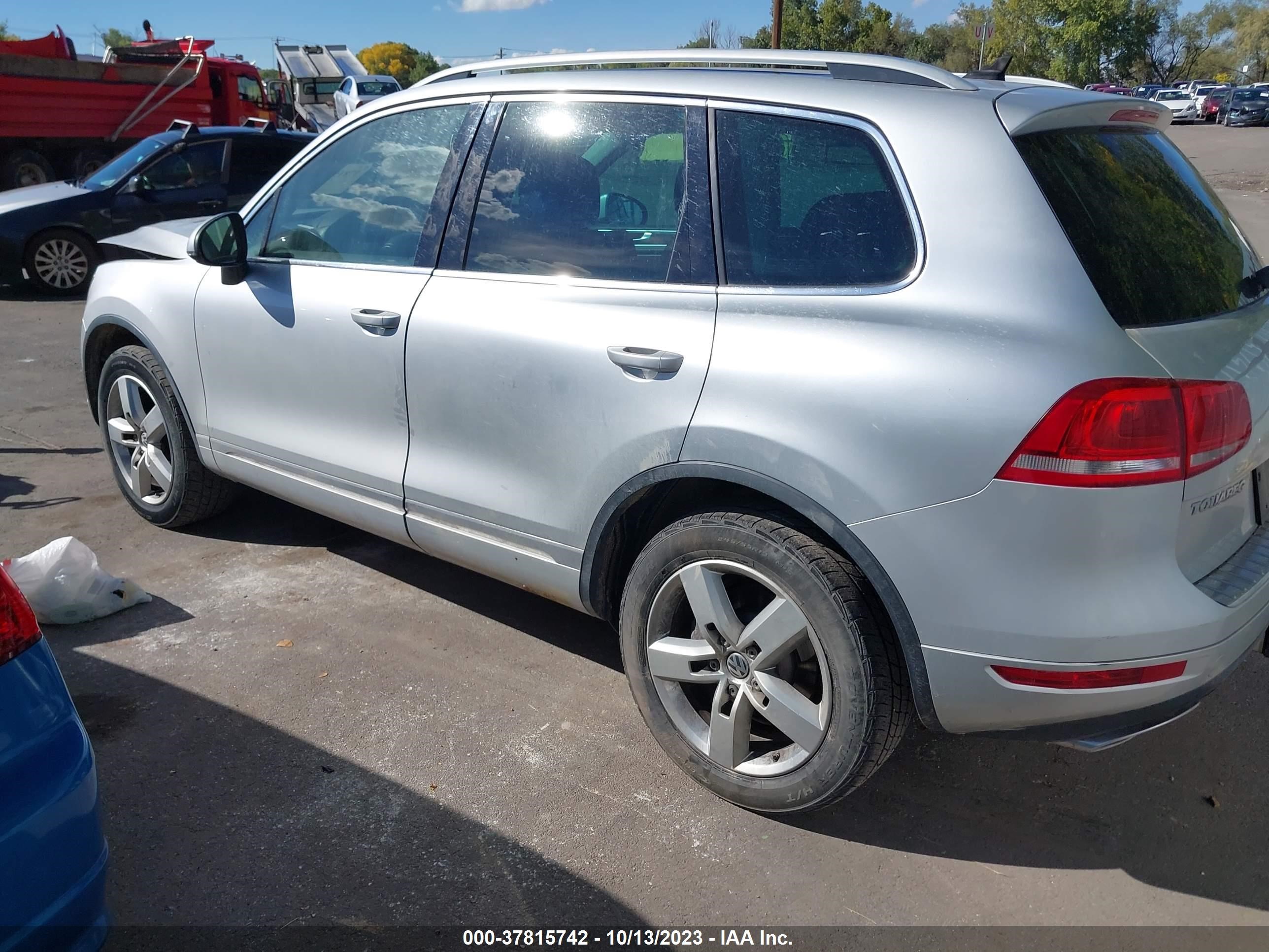 Photo 13 VIN: WVGEP9BP2DD006473 - VOLKSWAGEN TOUAREG 