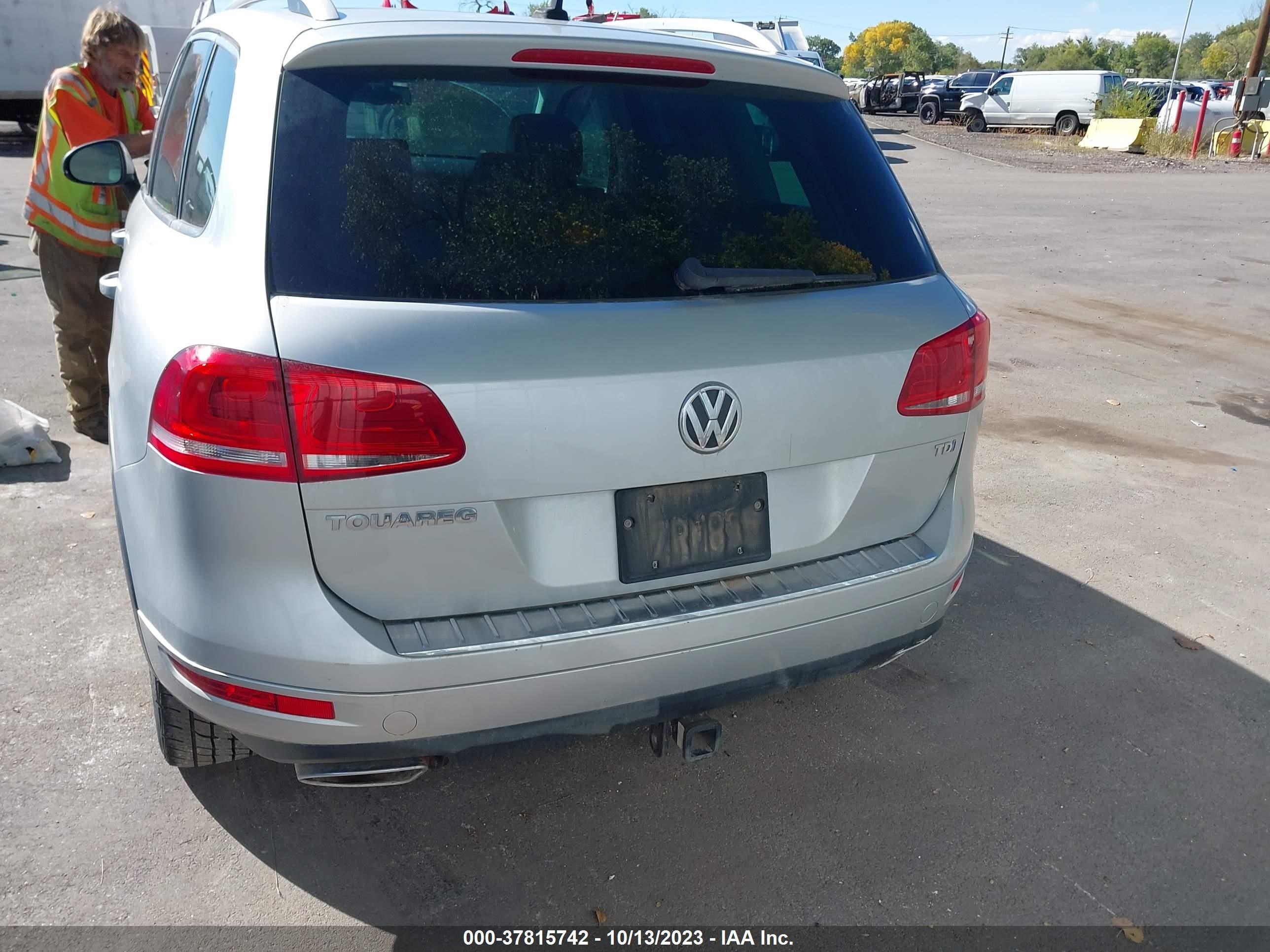 Photo 15 VIN: WVGEP9BP2DD006473 - VOLKSWAGEN TOUAREG 