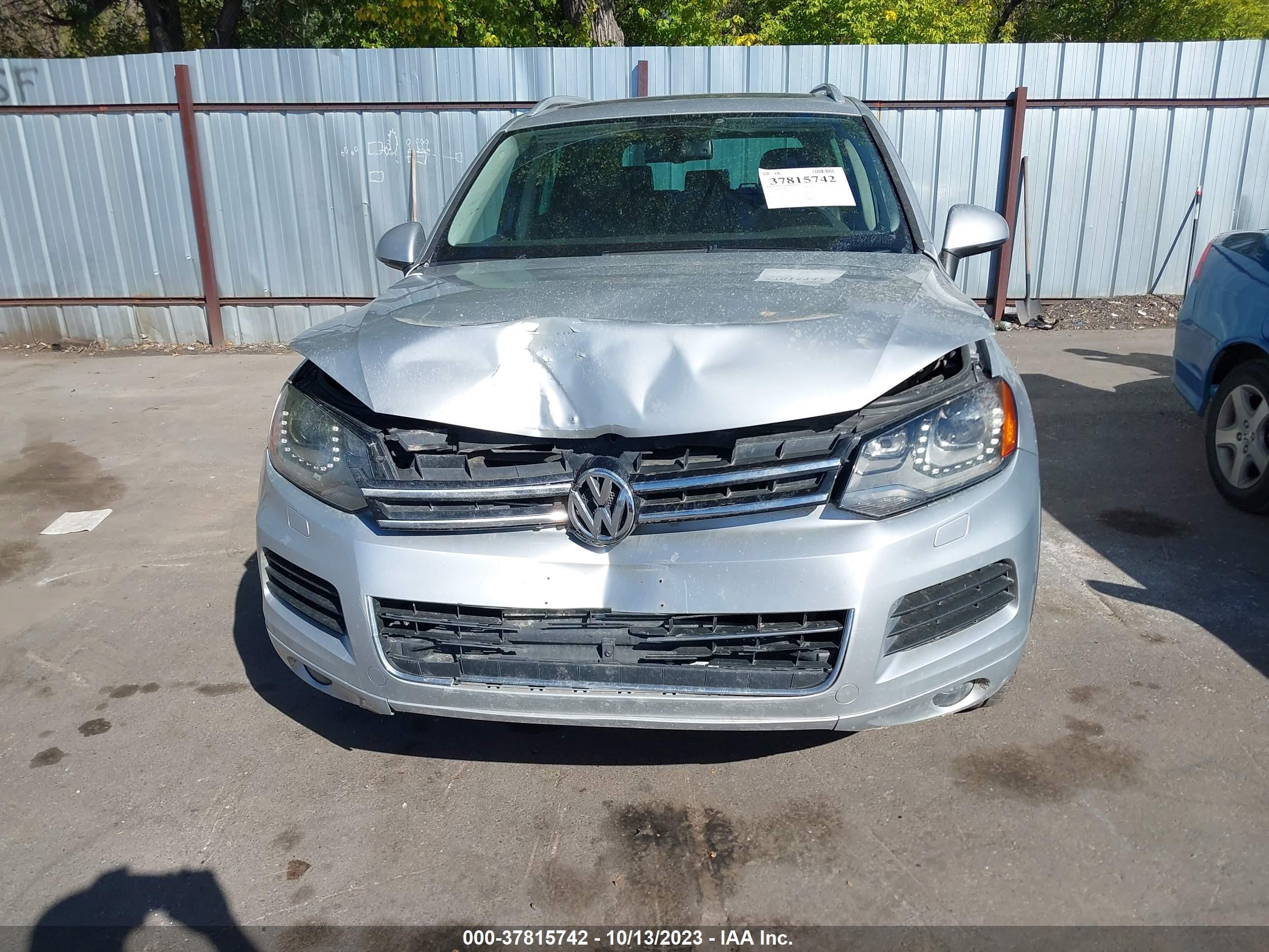 Photo 5 VIN: WVGEP9BP2DD006473 - VOLKSWAGEN TOUAREG 