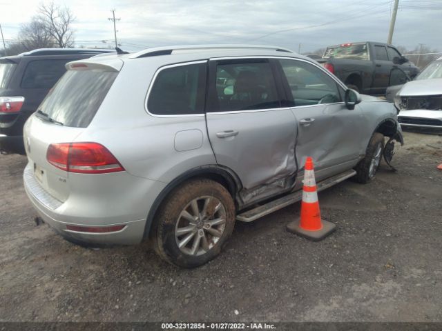 Photo 3 VIN: WVGEP9BP2ED001890 - VOLKSWAGEN TOUAREG 