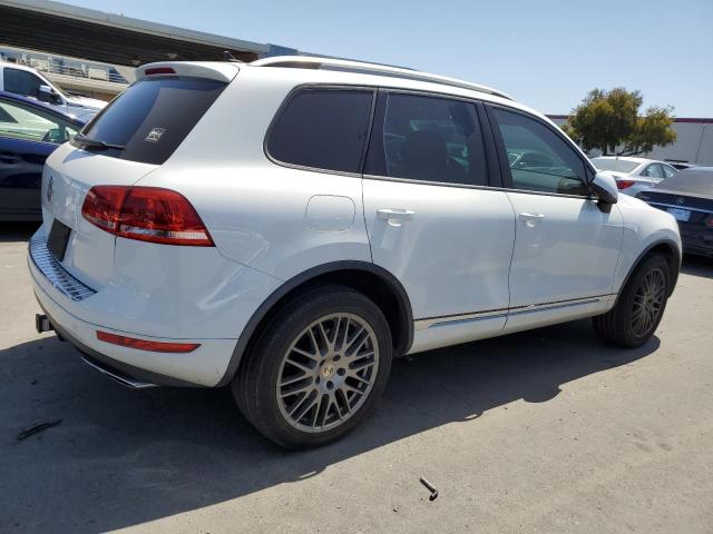 Photo 2 VIN: WVGEP9BP2ED011240 - VOLKSWAGEN TOUAREG 