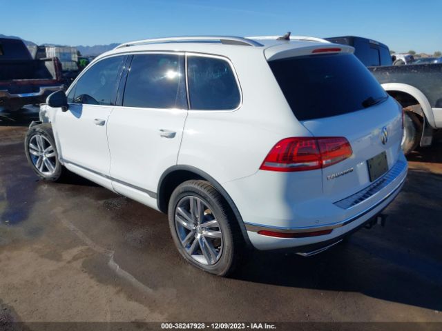 Photo 2 VIN: WVGEP9BP2GD002492 - VOLKSWAGEN TOUAREG 