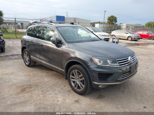 Photo 0 VIN: WVGEP9BP3GD000590 - VOLKSWAGEN TOUAREG 