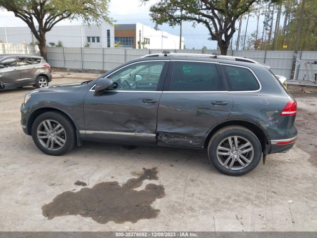 Photo 5 VIN: WVGEP9BP3GD000590 - VOLKSWAGEN TOUAREG 