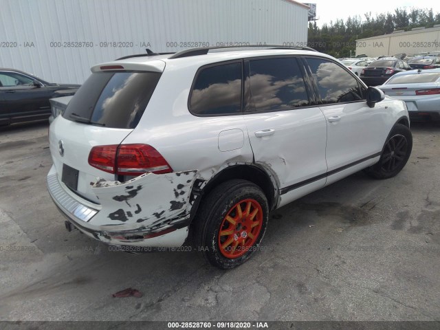 Photo 3 VIN: WVGEP9BP5FD005045 - VOLKSWAGEN TOUAREG 