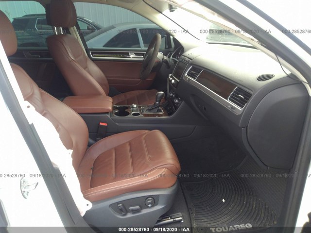 Photo 4 VIN: WVGEP9BP5FD005045 - VOLKSWAGEN TOUAREG 