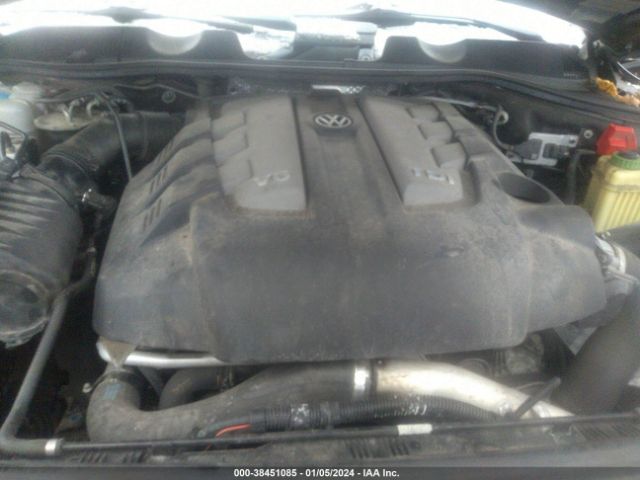 Photo 9 VIN: WVGEP9BP5FD008057 - VOLKSWAGEN TOUAREG 