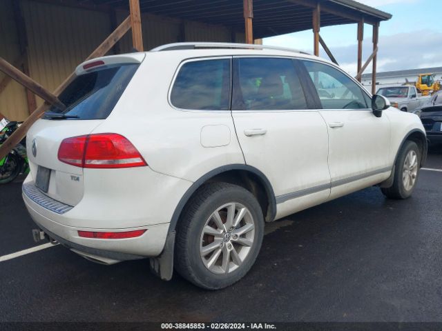 Photo 3 VIN: WVGEP9BP6ED010480 - VOLKSWAGEN TOUAREG 