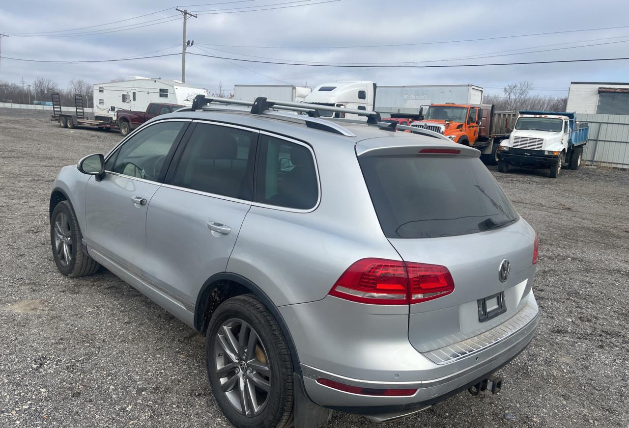 Photo 2 VIN: WVGEP9BP8FD004195 - VOLKSWAGEN TOUAREG 