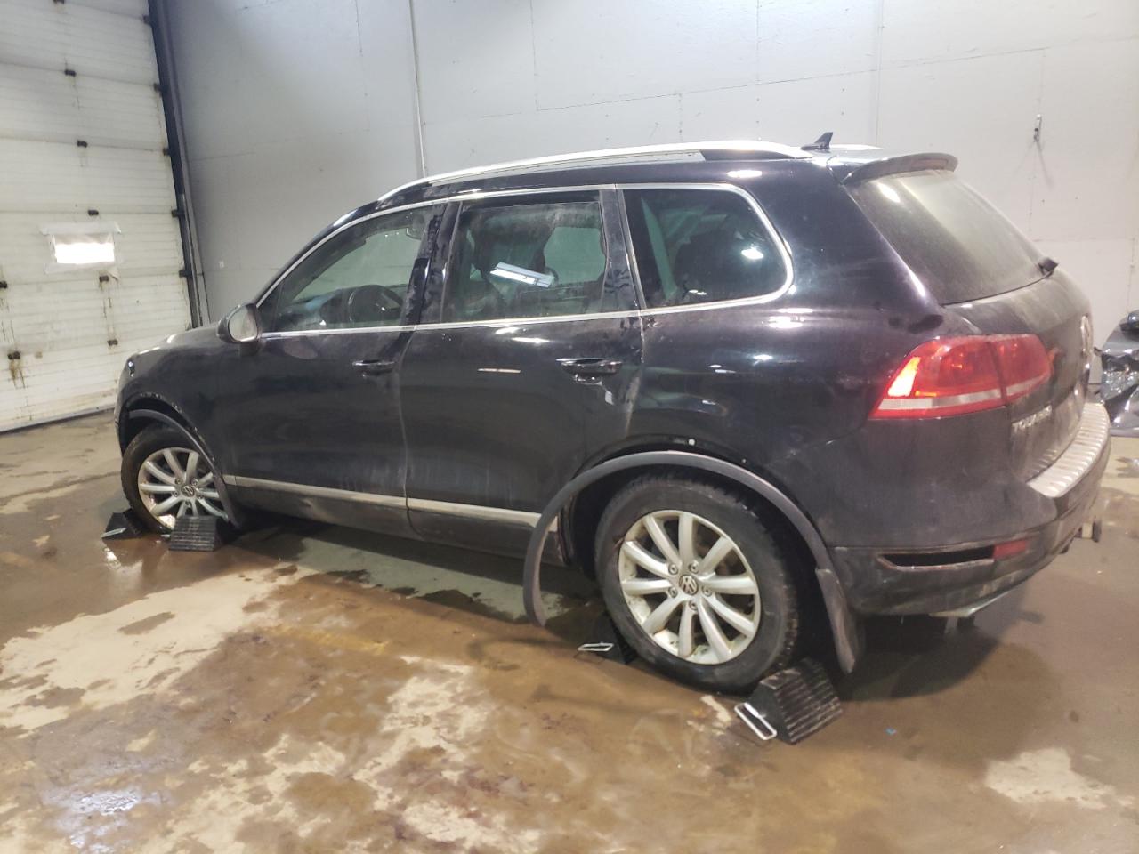 Photo 1 VIN: WVGEP9BP9ED013812 - VOLKSWAGEN TOUAREG 