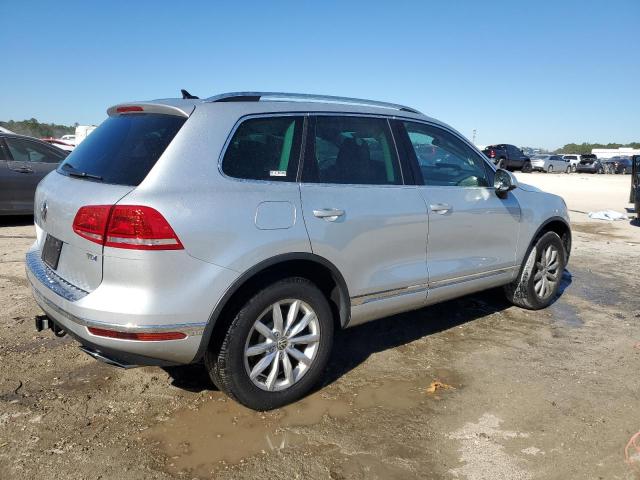 Photo 2 VIN: WVGEP9BPXFD005655 - VOLKSWAGEN TOUAREG V6 