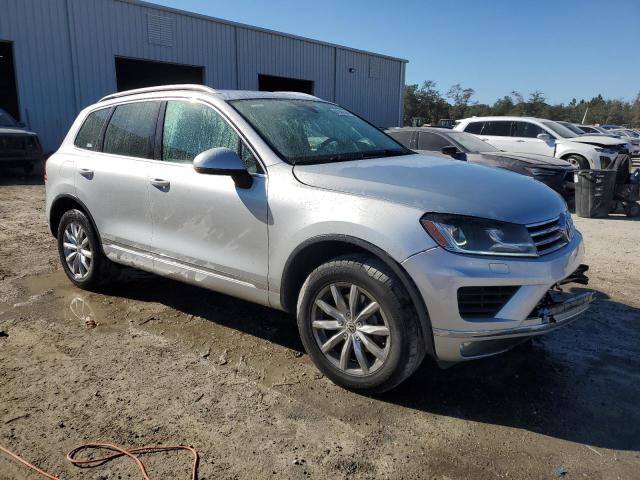 Photo 3 VIN: WVGEP9BPXFD005655 - VOLKSWAGEN TOUAREG V6 