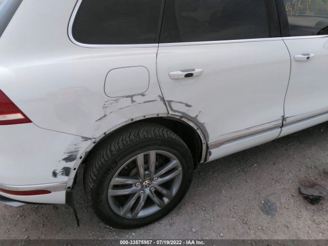 Photo 5 VIN: WVGEP9BPXFD006675 - VOLKSWAGEN TOUAREG 