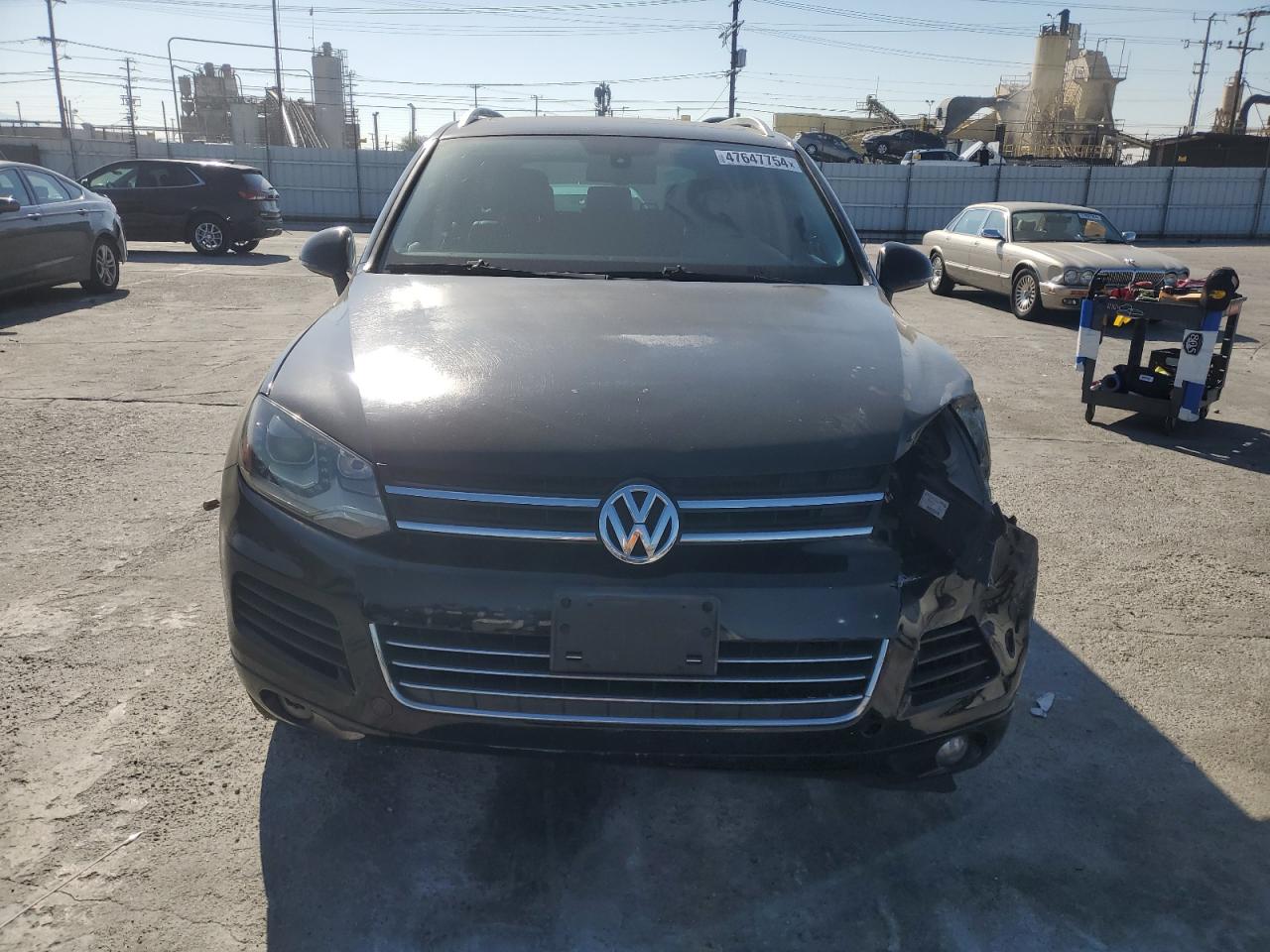 Photo 4 VIN: WVGFF9BP0BD000692 - VOLKSWAGEN TOUAREG 